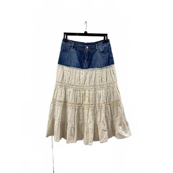{SOLD} Vintage Bill Blass Denim Jean Boho Eyelet Embroidered Midi Skirt- Size 6 - Picture 2 of 9